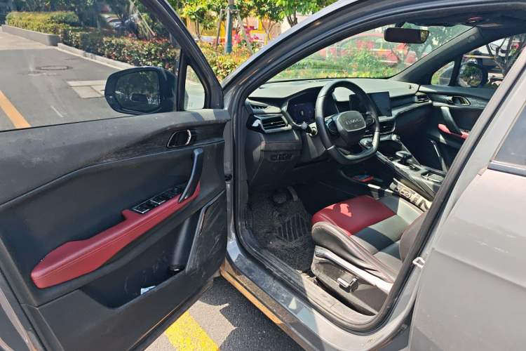 Used Lynk & Co 06 2020 1.5T JinPro model Driver Seat