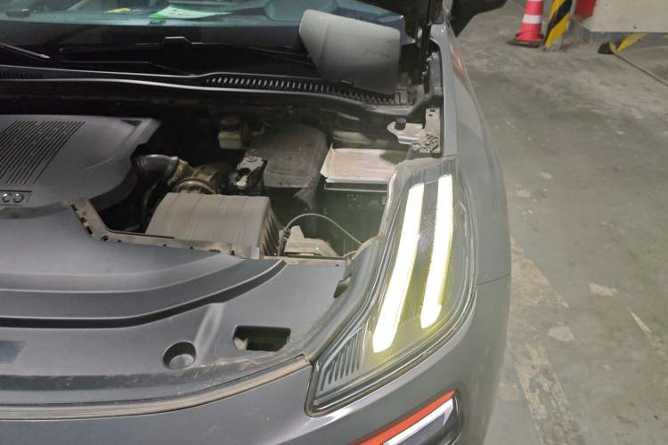 Used Lynk & Co 06 2020 1.5T YAO Halo Engine Bay Left