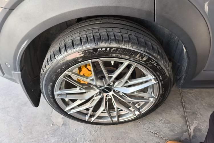 Used Lynk & Co 06 2020 1.5T YAO Halo Exterior 5