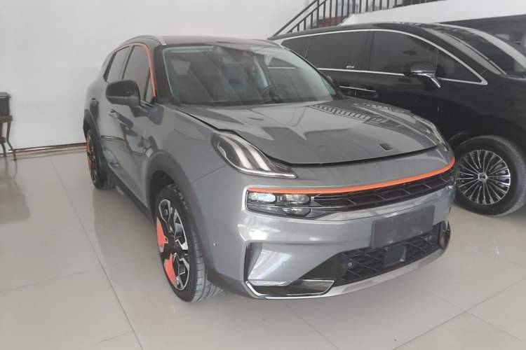 Used Lynk & Co 06 2020 1.5T YAO Halo Front Right 45 Deg