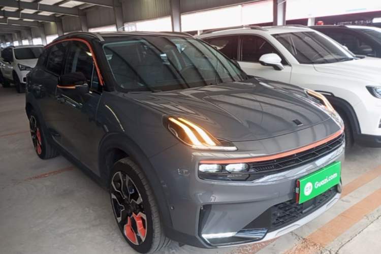 Used Lynk & Co 06 2020 1.5T YAO Halo Front Right 45 Deg