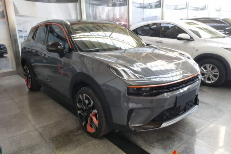 Used Lynk & Co 06 2020 1.5T YAO Halo Front Right 45 Deg