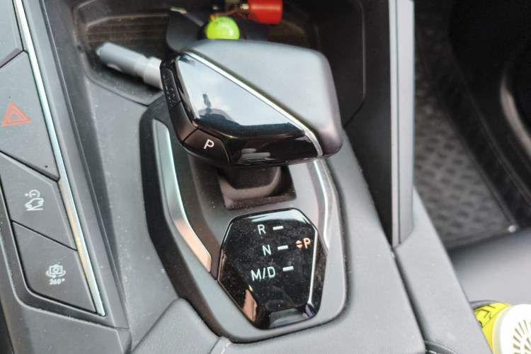 Used Lynk & Co 06 2020 1.5T JinPro model Gear Lever