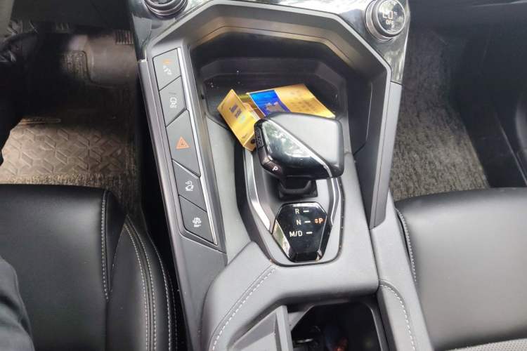 Used Lynk & Co 06 2020 1.5T JinPro model Gear Lever