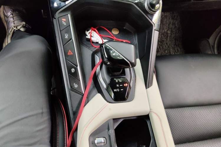Used Lynk & Co 06 2020 1.5T YAO Halo Gear Lever