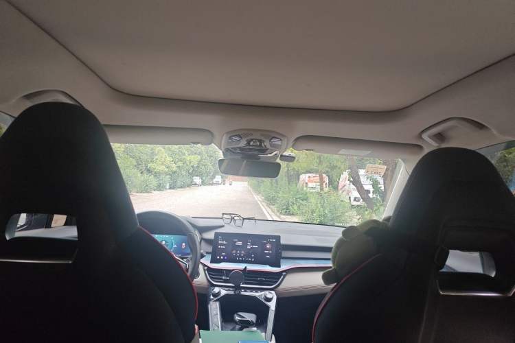 Used Lynk & Co 06 2020 1.5T YAO Halo Headliner