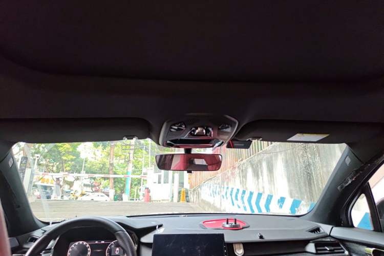 Used Lynk & Co 06 2020 1.5T JinPro model Headliner