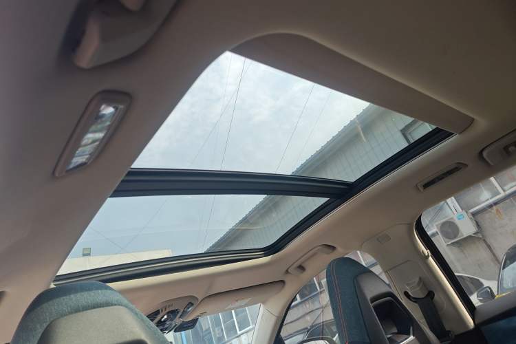 Used Lynk & Co 06 2020 1.5T YAO Halo Headliner