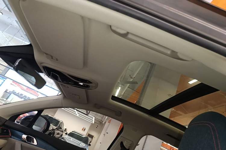 Used Lynk & Co 06 2020 1.5T YAO Halo Headliner