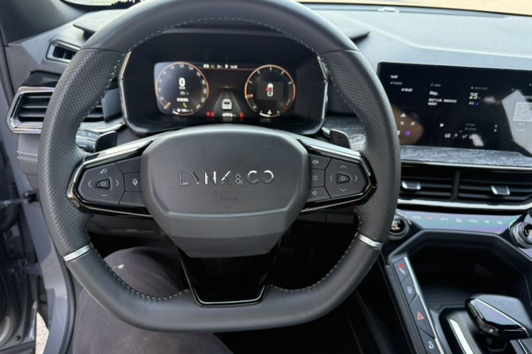 Used Lynk & Co 06 2020 1.5T JinPro model Interior 1