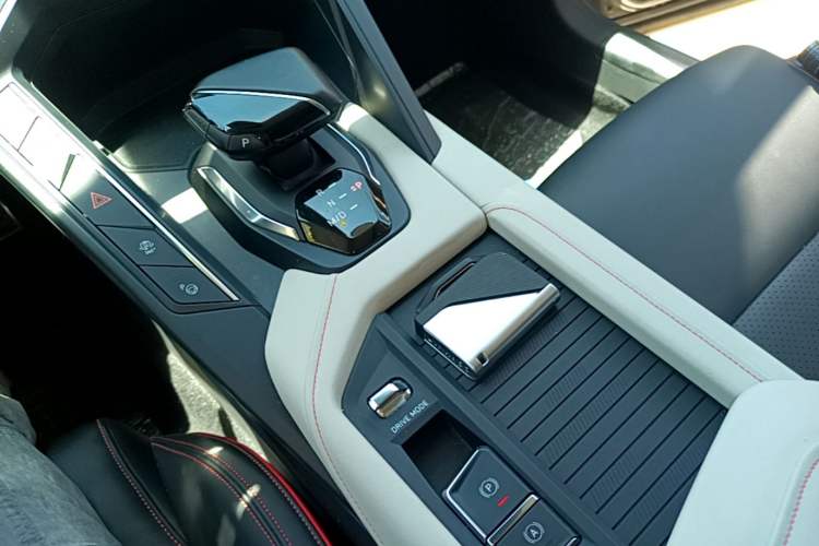 Used Lynk & Co 06 2020 1.5T YAO Halo Interior 1