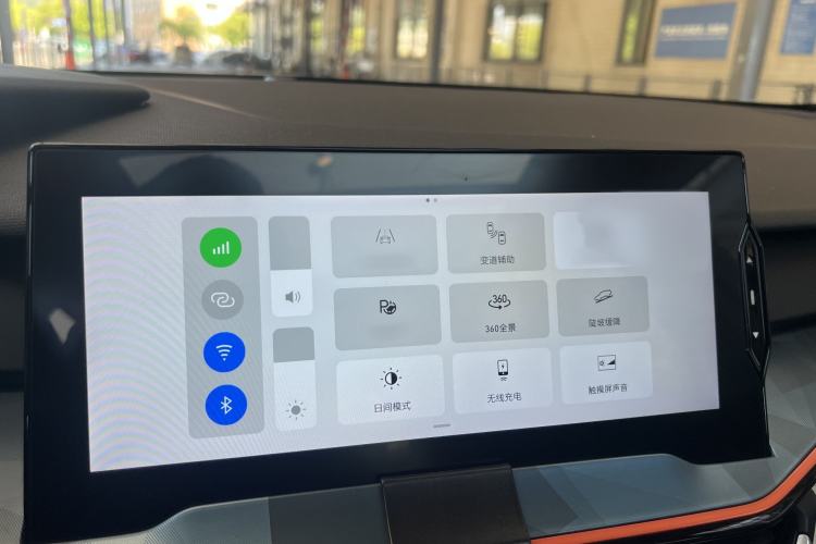 Used Lynk & Co 06 2020 1.5T YAO Halo Interior 10