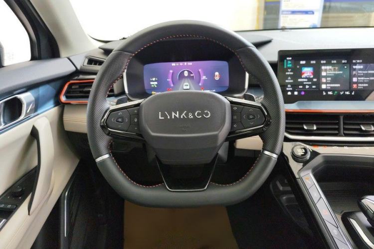 Used Lynk & Co 06 2020 1.5T YAO Halo Interior 2