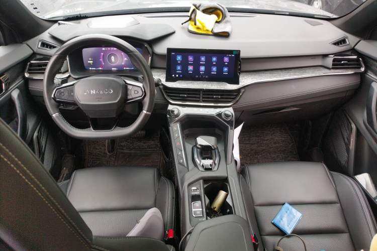 Used Lynk & Co 06 2020 1.5T JinPro model Interior 2