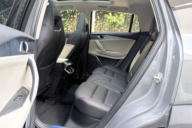 Used Lynk & Co 06 2020 1.5T YAO Halo Interior 2