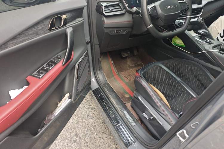 Used Lynk & Co 06 2020 1.5T JinPro model Interior 3