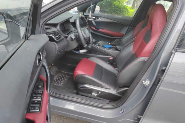 Used Lynk & Co 06 2020 1.5T JinPro model Interior 3
