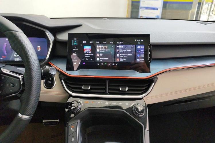 Used Lynk & Co 06 2020 1.5T YAO Halo Interior 3