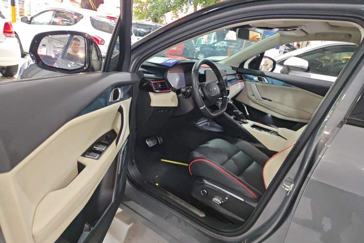 Used Lynk & Co 06 2020 1.5T YAO Halo Interior 3