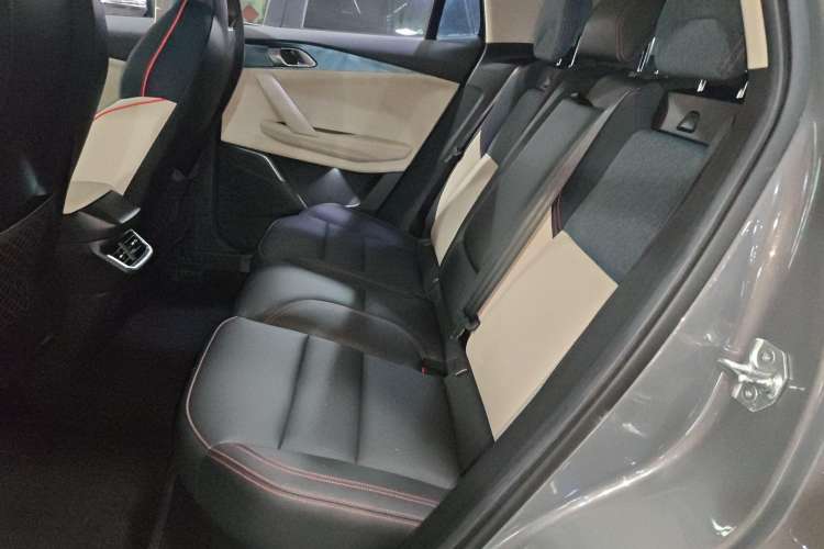 Used Lynk & Co 06 2020 1.5T YAO Halo Interior 4