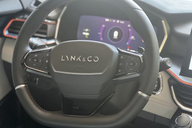 Used Lynk & Co 06 2020 1.5T YAO Halo Interior 4