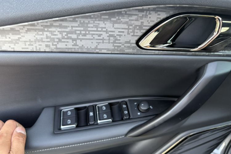 Used Lynk & Co 06 2020 1.5T JinPro model Interior 5