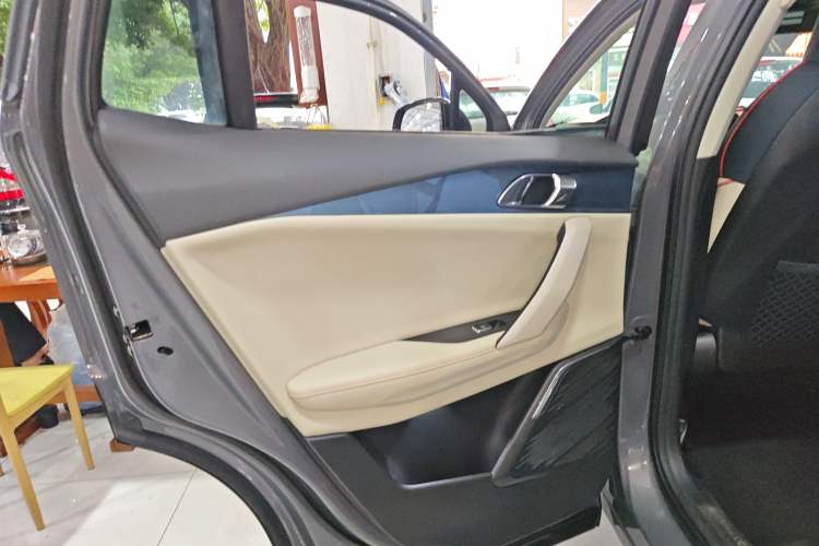 Used Lynk & Co 06 2020 1.5T YAO Halo Interior 8