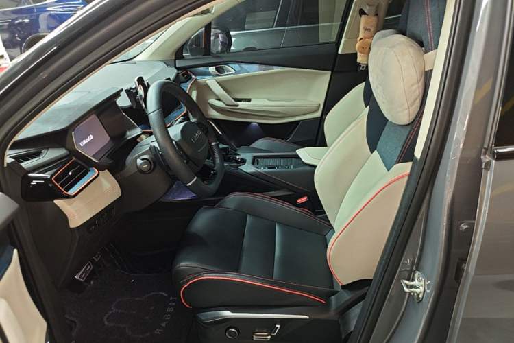 Used Lynk & Co 06 2020 1.5T YAO Halo Left Front Seat