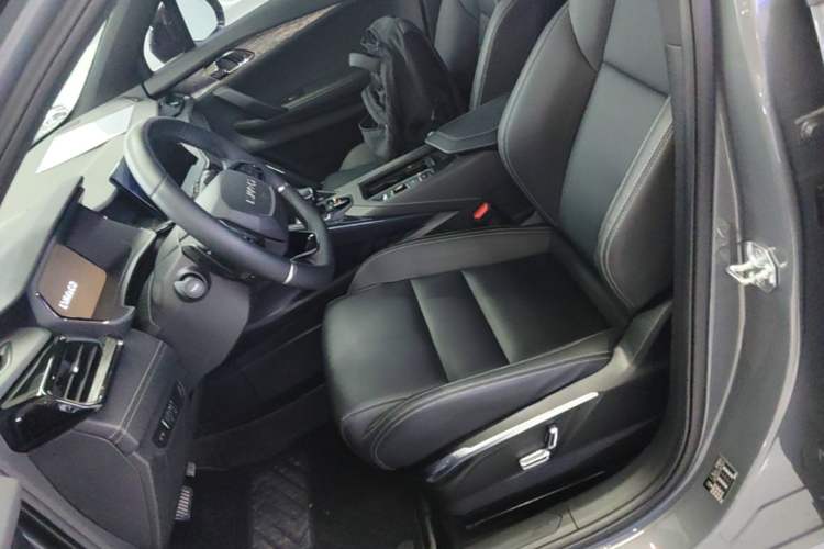 Used Lynk & Co 06 2020 1.5T JinPro model Left Front Seat