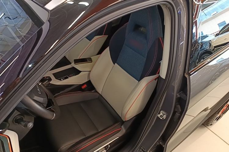 Used Lynk & Co 06 2020 1.5T YAO Halo Left Front Seat