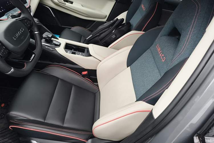 Used Lynk & Co 06 2020 1.5T YAO Halo Left Front Seat