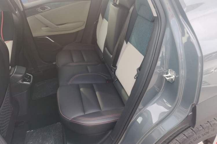 Used Lynk & Co 06 2020 1.5T YAO Halo Left Rear Seat
