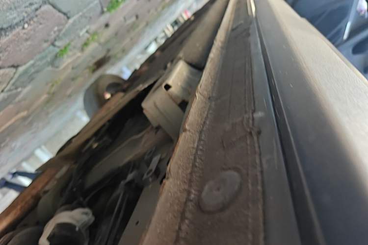 Used Lynk & Co 06 2020 1.5T JinPro model Left Side Sill