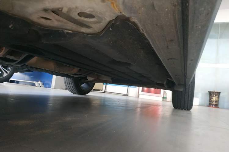 Used Lynk & Co 06 2020 1.5T YAO Halo Left Side Sill