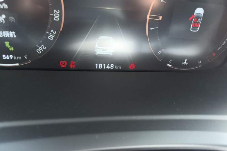 Used Lynk & Co 06 2020 1.5T YAO Halo Odometer Close Up