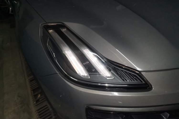Used Lynk & Co 06 2020 1.5T JinPro model Right Front Headlight