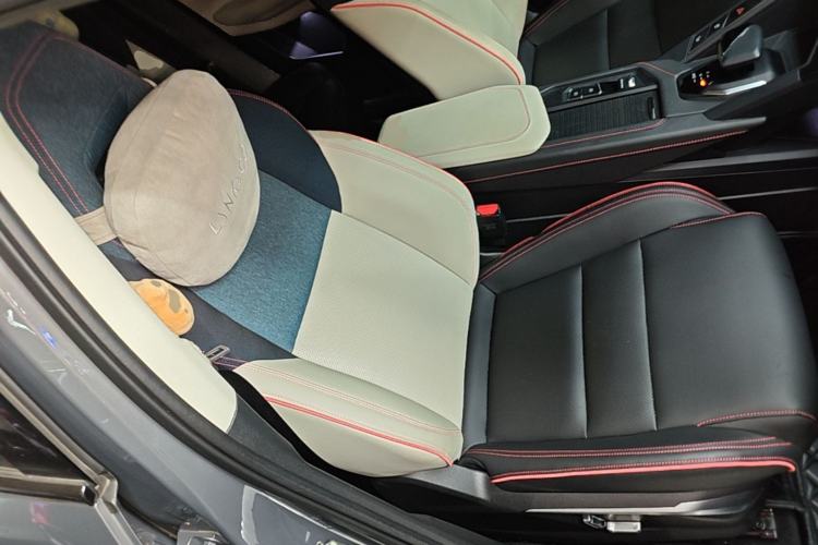 Used Lynk & Co 06 2020 1.5T YAO Halo Right Front Seat