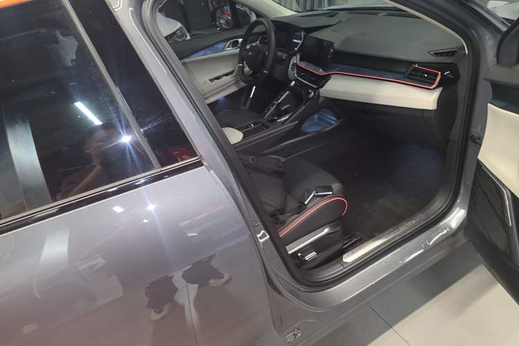 Used Lynk & Co 06 2020 1.5T YAO Halo Right Front Seat