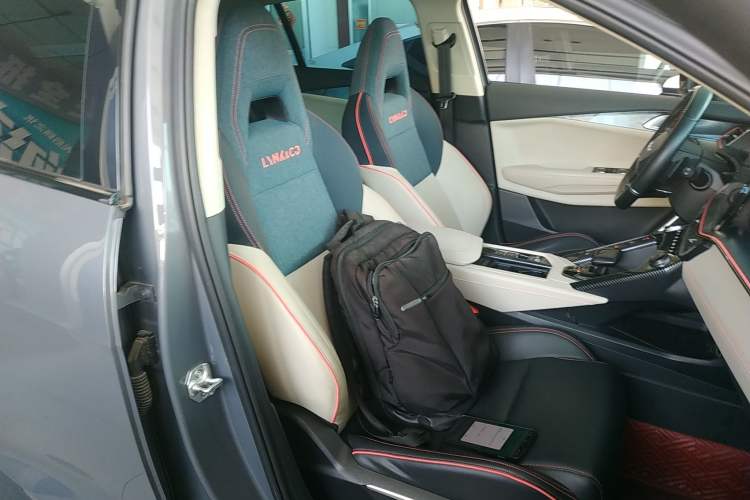 Used Lynk & Co 06 2020 1.5T YAO Halo Right Front Seat