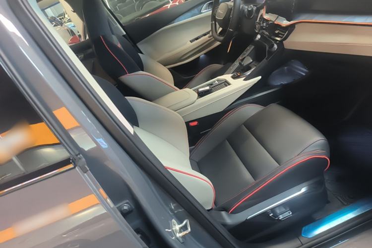 Used Lynk & Co 06 2020 1.5T YAO Halo Right Front Seat