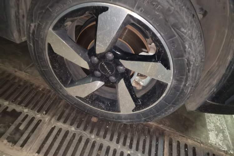 Used Lynk & Co 06 2020 1.5T JinPro model Right Front Wheel Hub