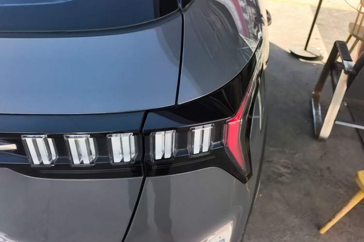 Used Lynk & Co 06 2020 1.5T YAO Halo Right Rear Taillight