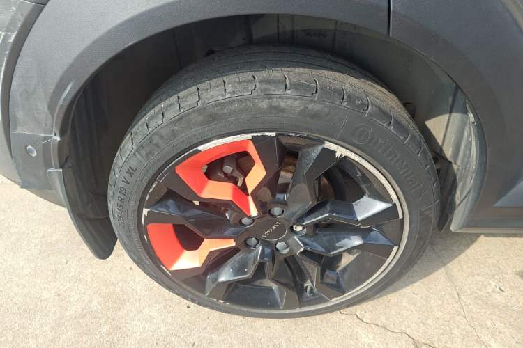 Used Lynk & Co 06 2020 1.5T YAO Halo Right Rear Wheel Hub