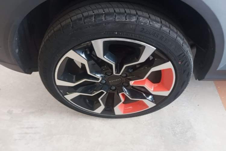 Used Lynk & Co 06 2020 1.5T YAO Halo Right Rear Wheel Hub