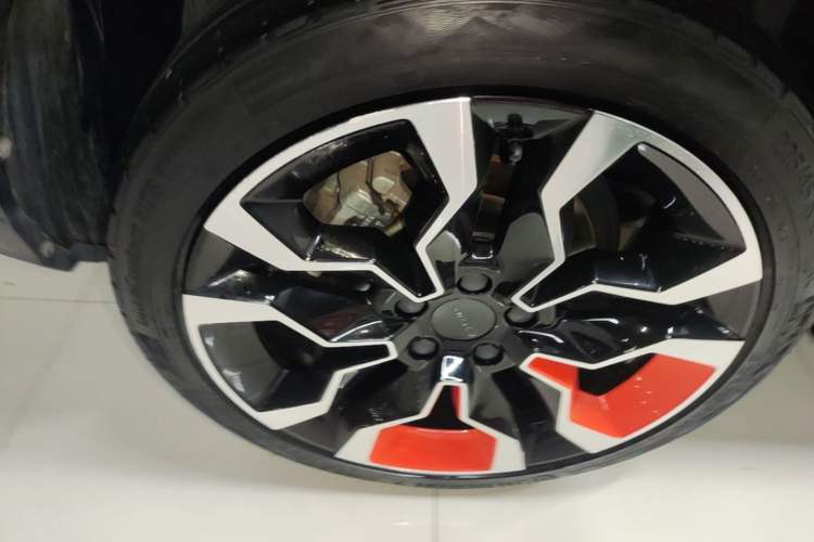 Used Lynk & Co 06 2020 1.5T YAO Halo Right Rear Wheel Hub