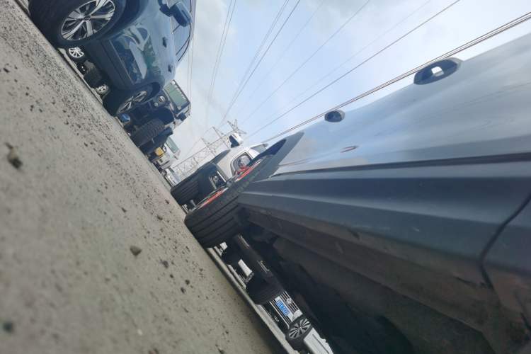 Used Lynk & Co 06 2020 1.5T YAO Halo Right Side Sill