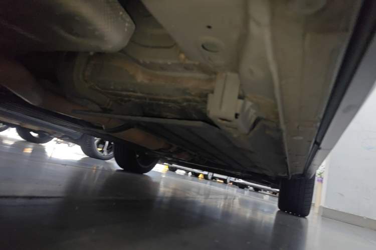 Used Lynk & Co 06 2020 1.5T YAO Halo Right Side Sill