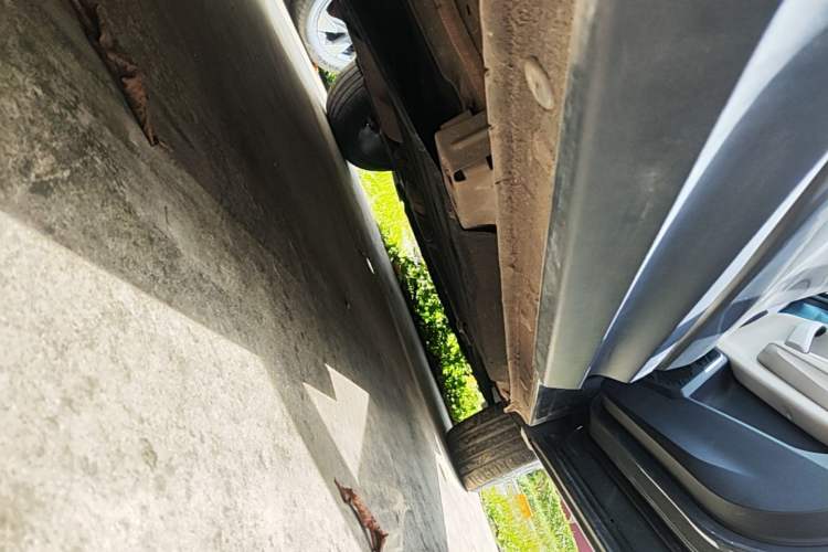 Used Lynk & Co 06 2020 1.5T YAO Halo Right Side Sill