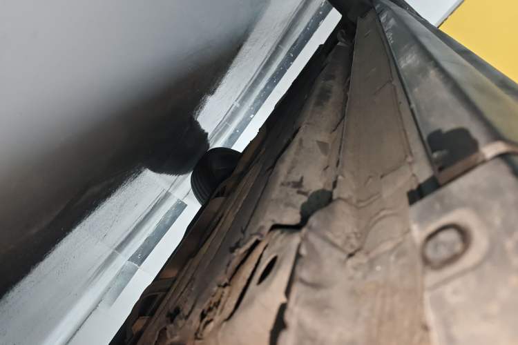 Used Lynk & Co 06 2020 1.5T YAO Halo Right Side Sill