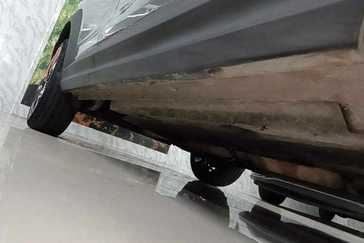 Used Lynk & Co 06 2020 1.5T YAO Halo Right Side Sill